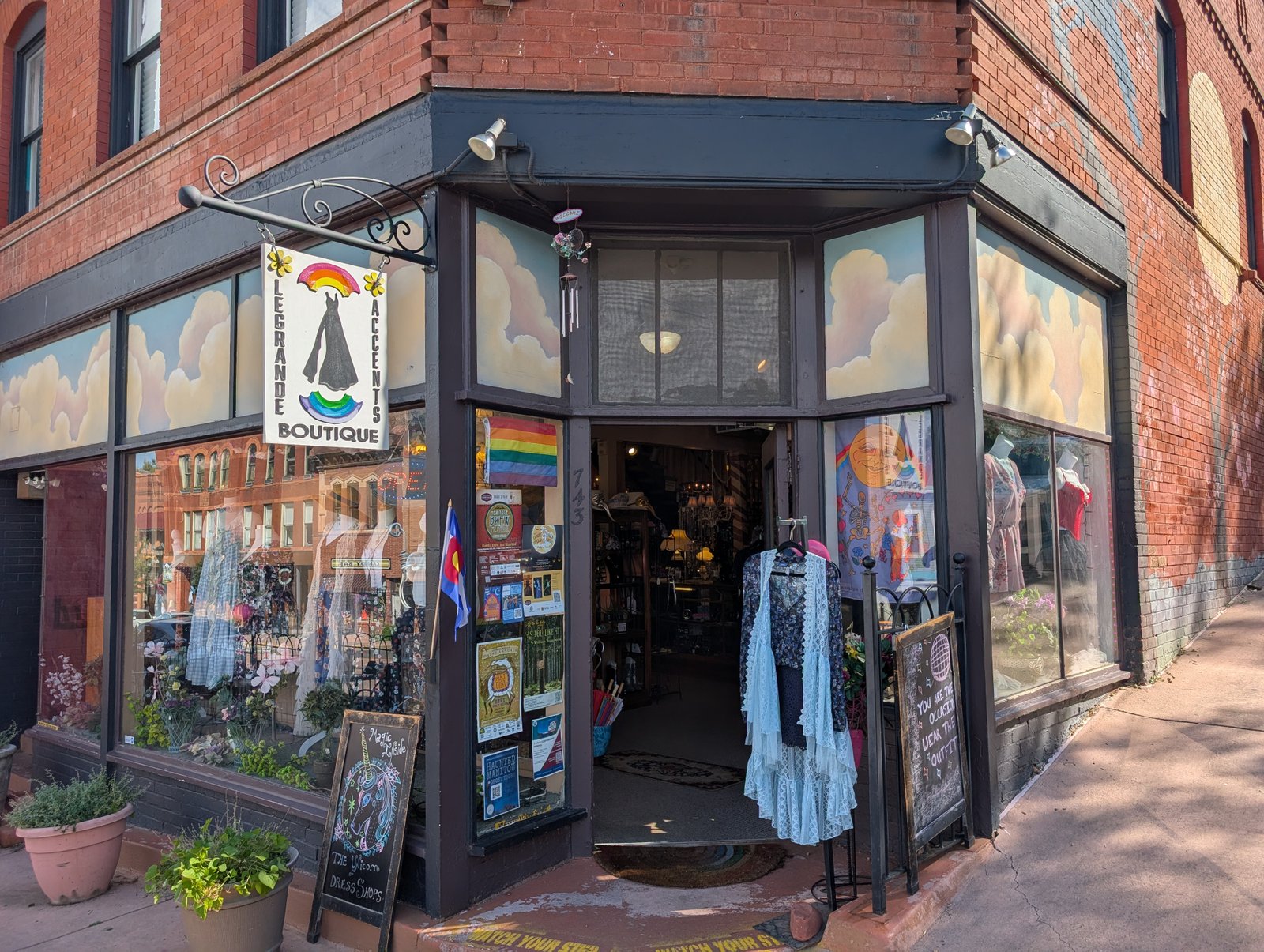 LeGrande Accents — vintage-inspired dresses and corsets